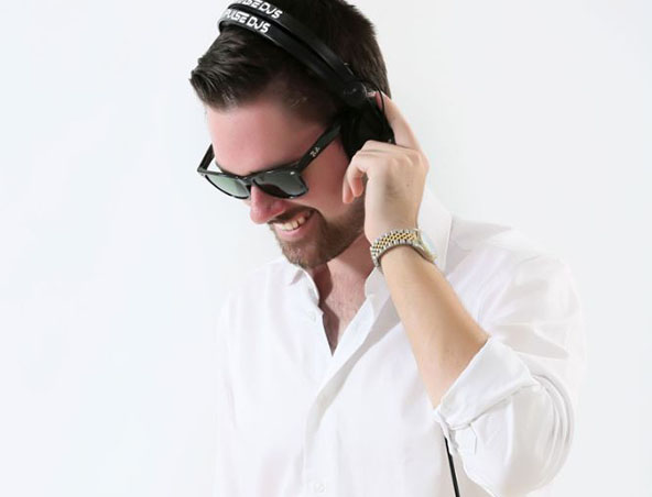 Melbourne Wedding DJ - Josiah